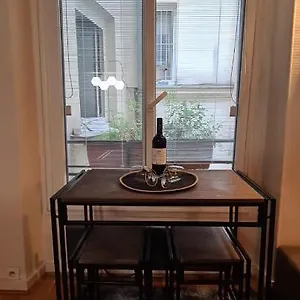 Cozy Apt Heart Of Paris, 3 Mins Louvre Apartment
