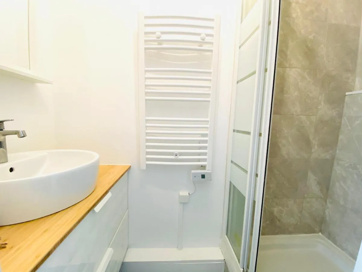 Apartament Saint Paul 22 Paryż