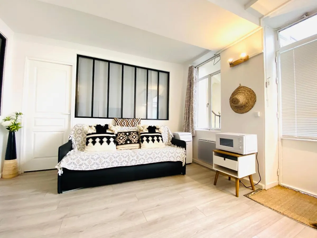 Apartament Saint Paul 22 Paryż