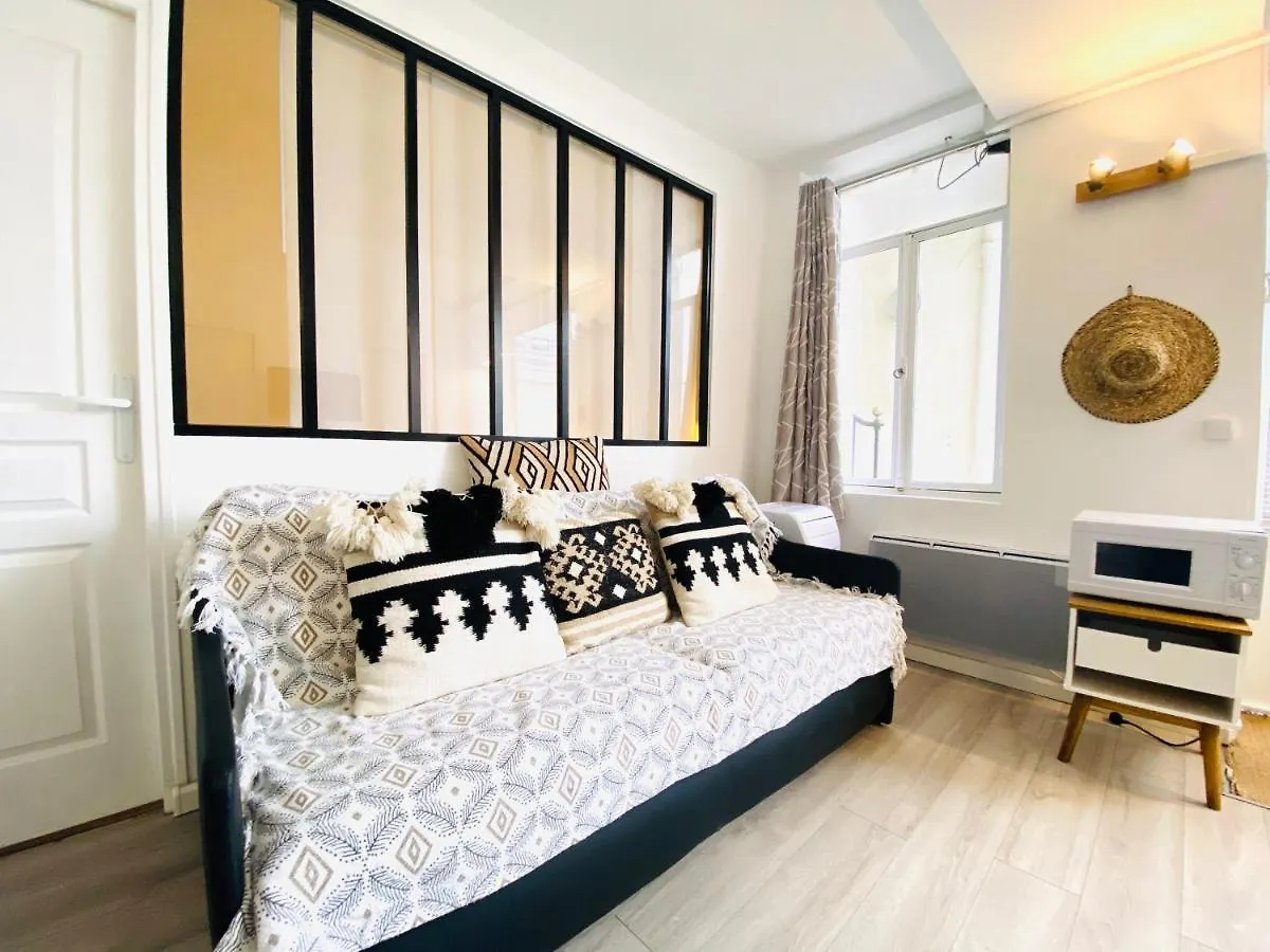 Apartament Saint Paul 22 Paryż