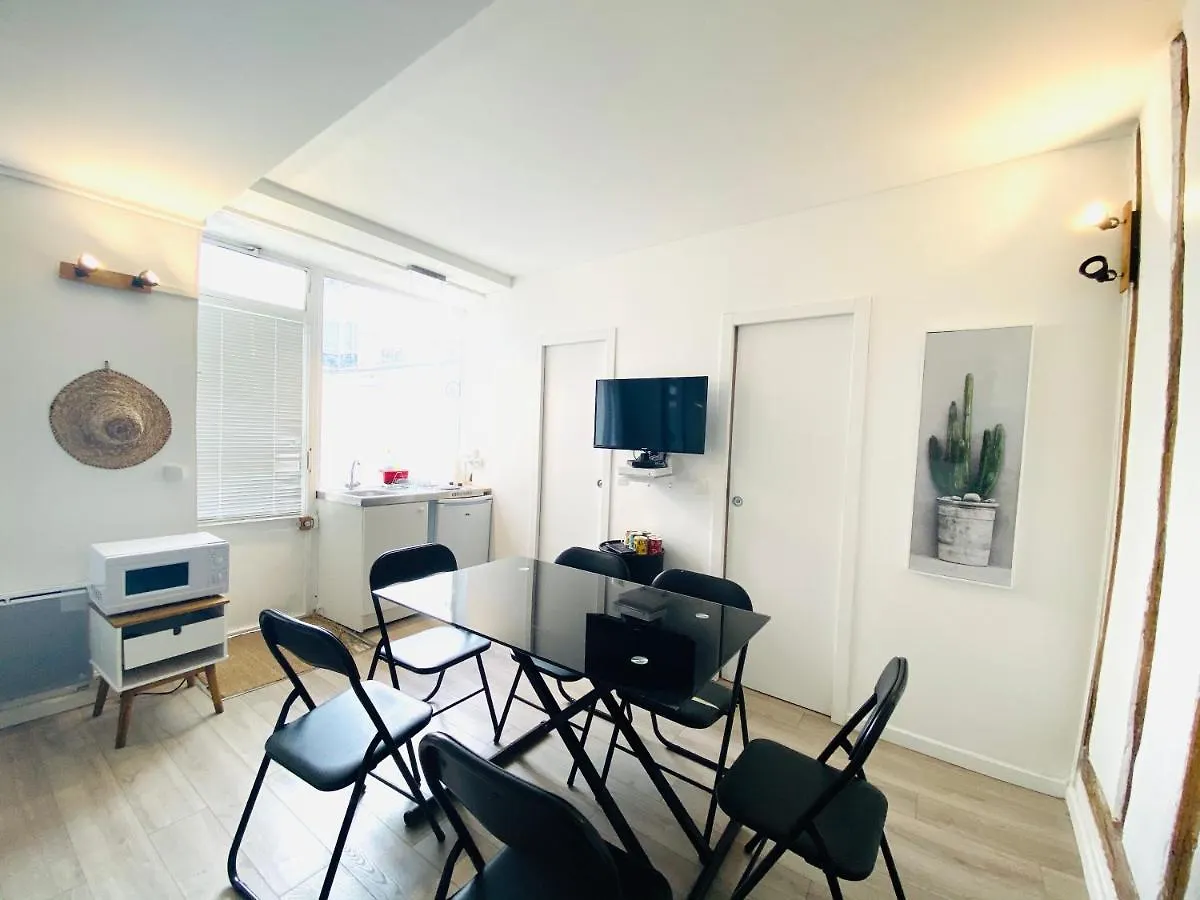 Saint Paul 22 Apartment Paris France