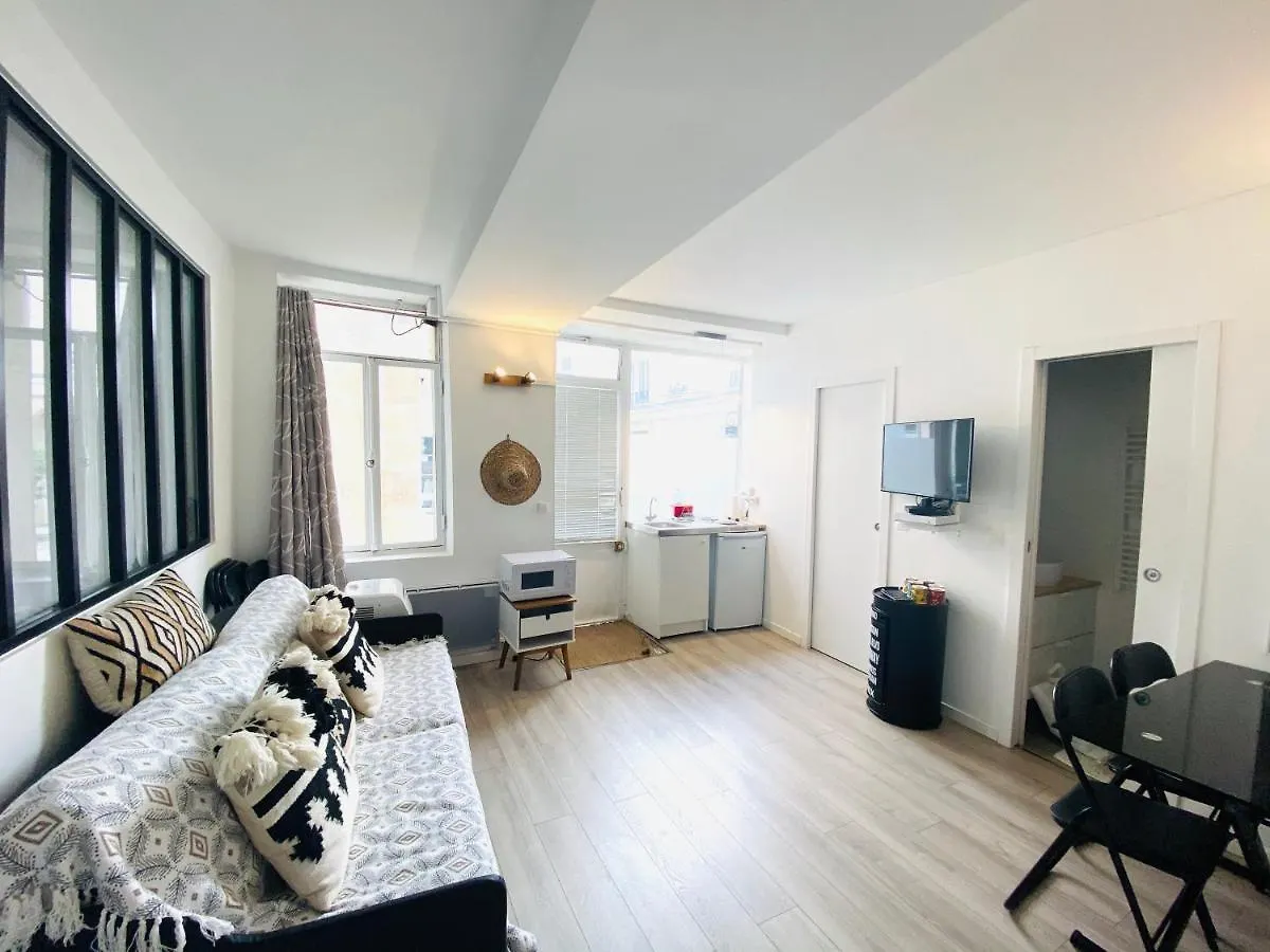 Apartament Saint Paul 22 Paryż