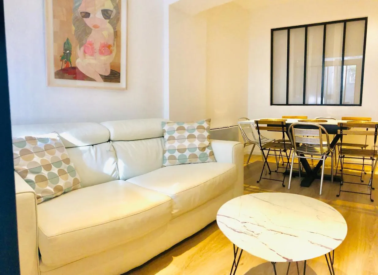 Saint Paul 22 Apartment Paris France