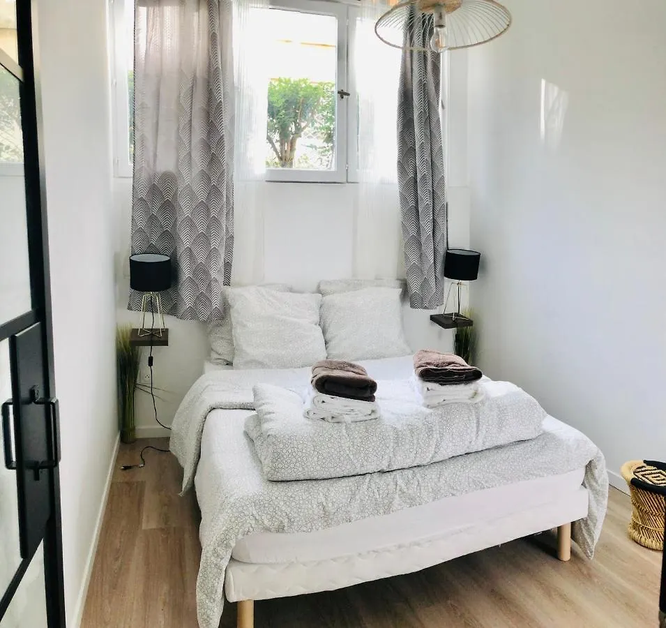 Apartament Saint Paul 22 Paryż
